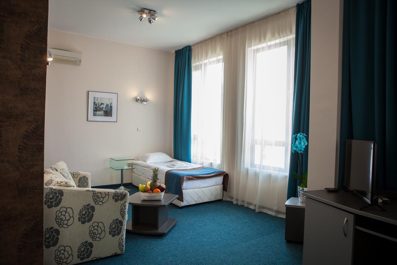 City Mark Hotel Warna Zewnętrze zdjęcie
