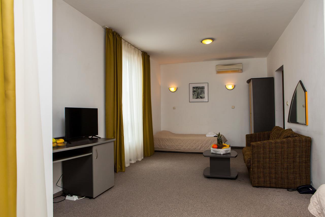City Mark Hotel Warna Zewnętrze zdjęcie