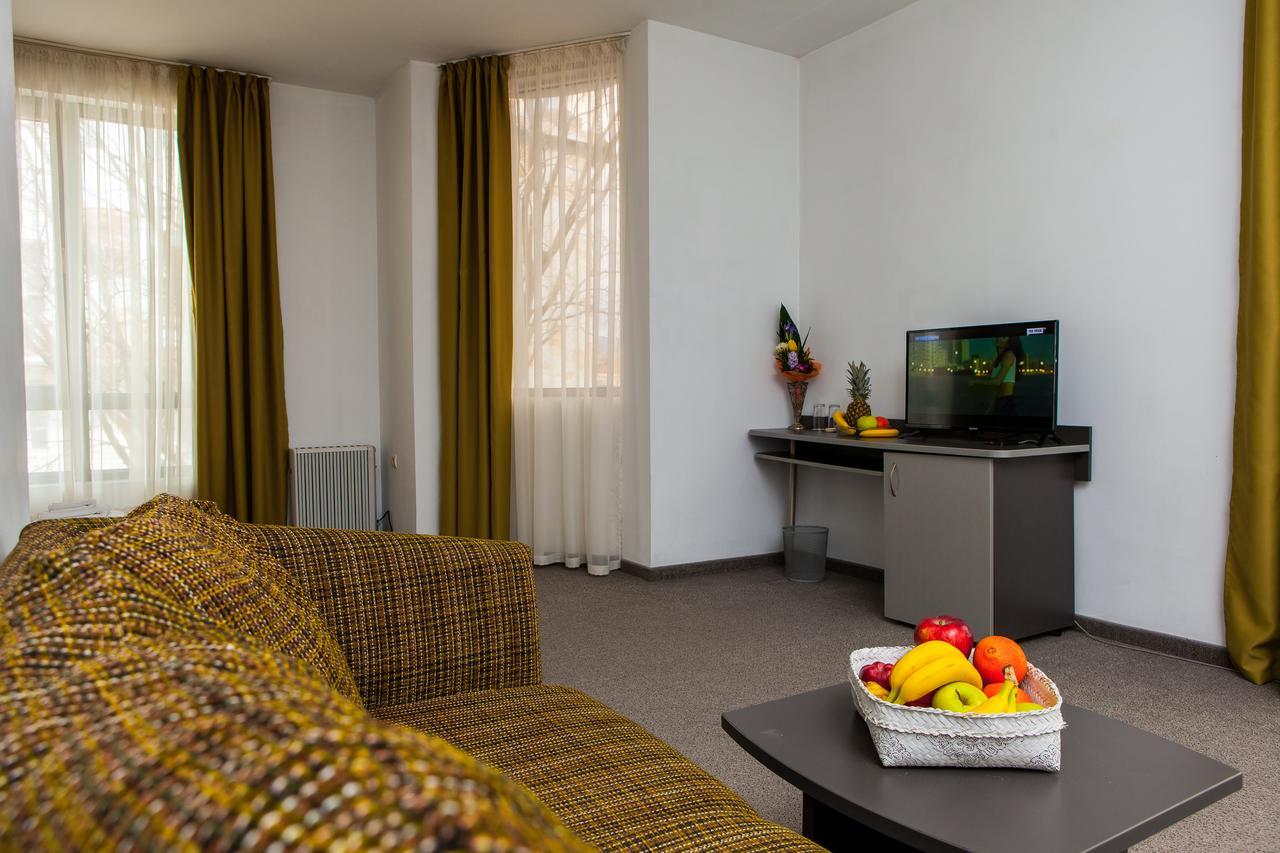 City Mark Hotel Warna Zewnętrze zdjęcie